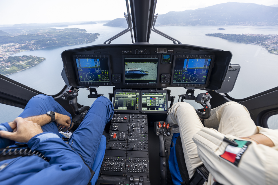 AW169 - Commercial and Civil Helicopters | Leonardo AW169 - Commercial and Civil Helicopters | Leonardo